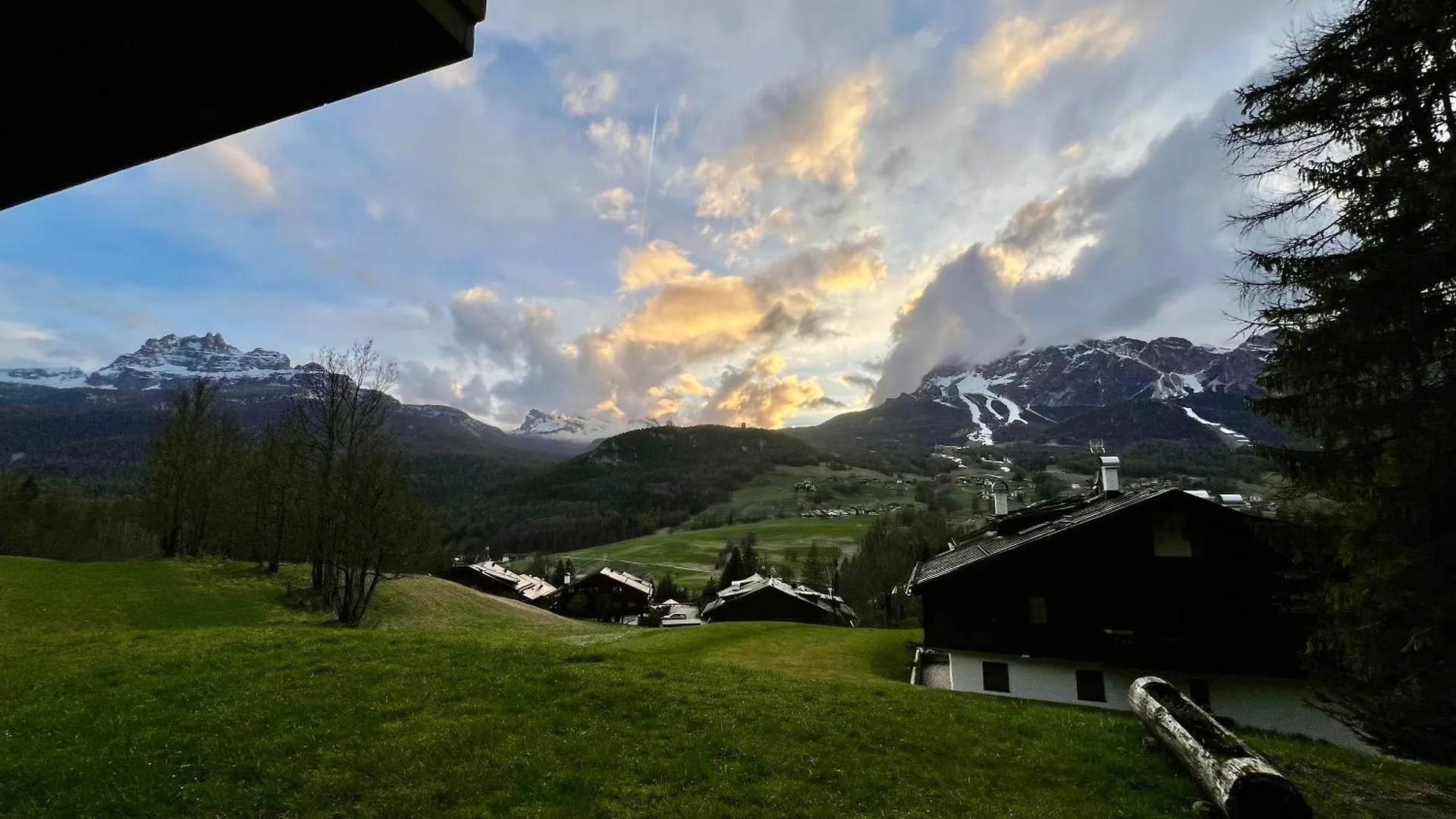 Mansarda A Cortina Apartment Cortina d'Ampezzo 0*,  Italy